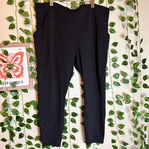 Women's Black High-Waisted lululemon leggings size 20